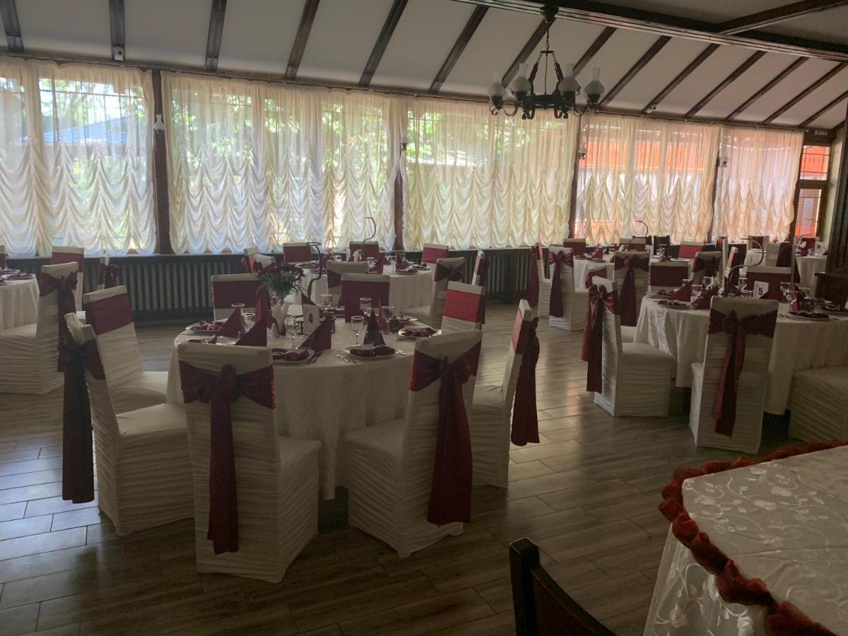 Pensiune Restaurant Rustic Rm Sarat Rümnick Exterior foto