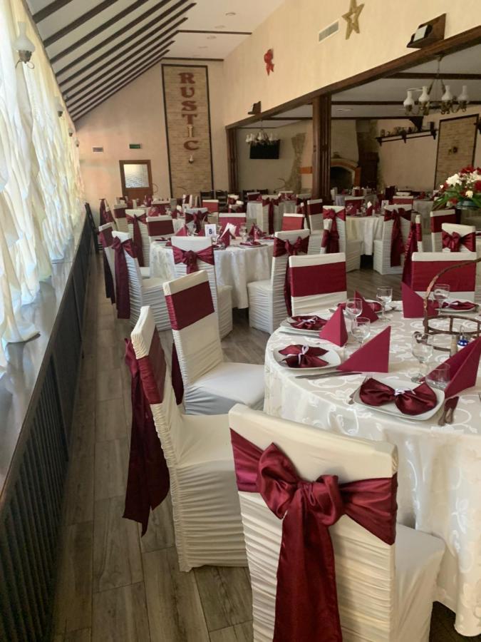 Pensiune Restaurant Rustic Rm Sarat Rümnick Exterior foto