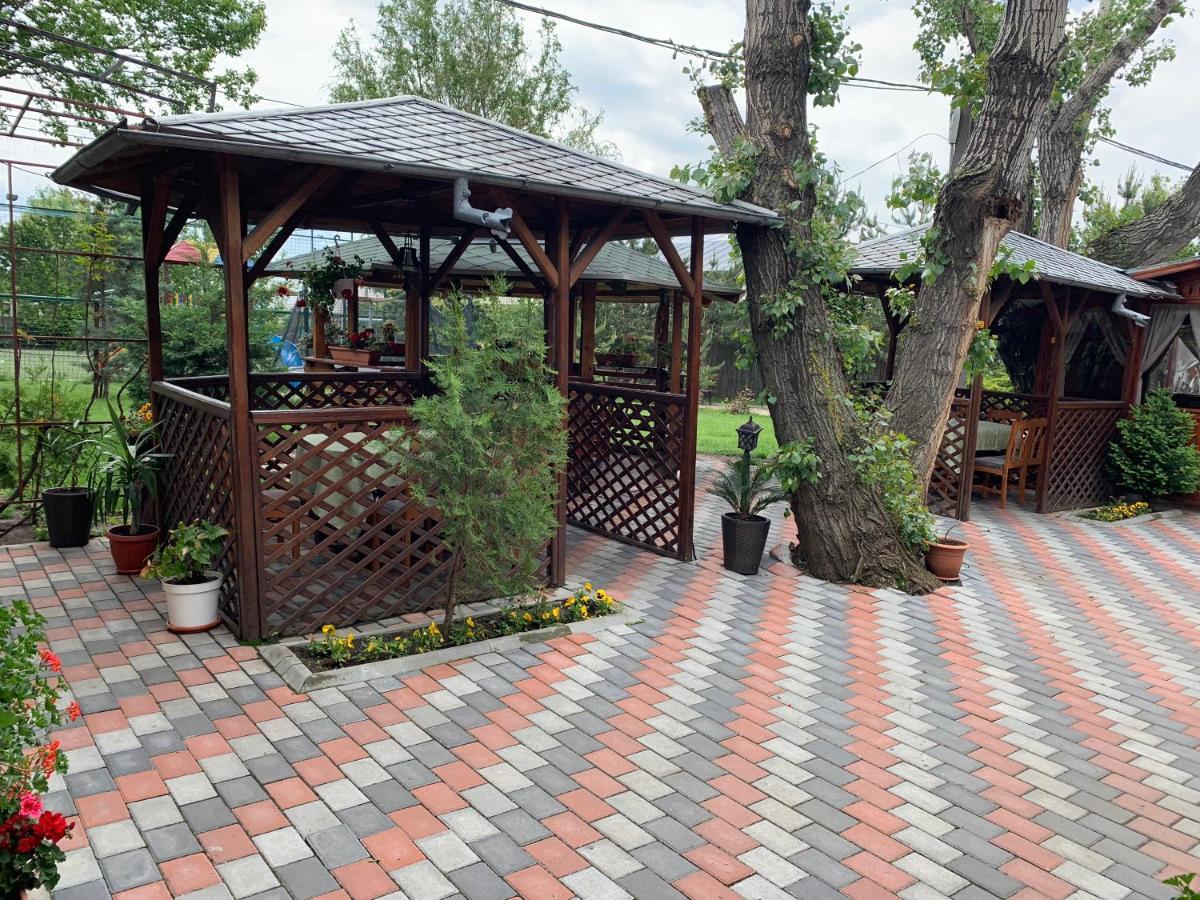 Pensiune Restaurant Rustic Rm Sarat Rümnick Exterior foto